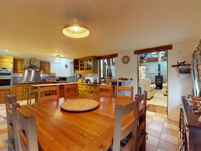 FAMILY KITCHEN/DINING ROOM